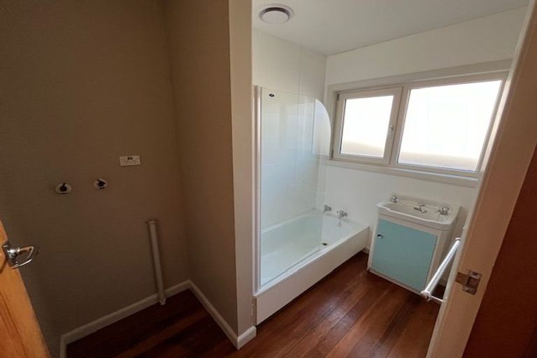 Photo of property in 8 Hudson Street, Bryndwr, Christchurch, 8053