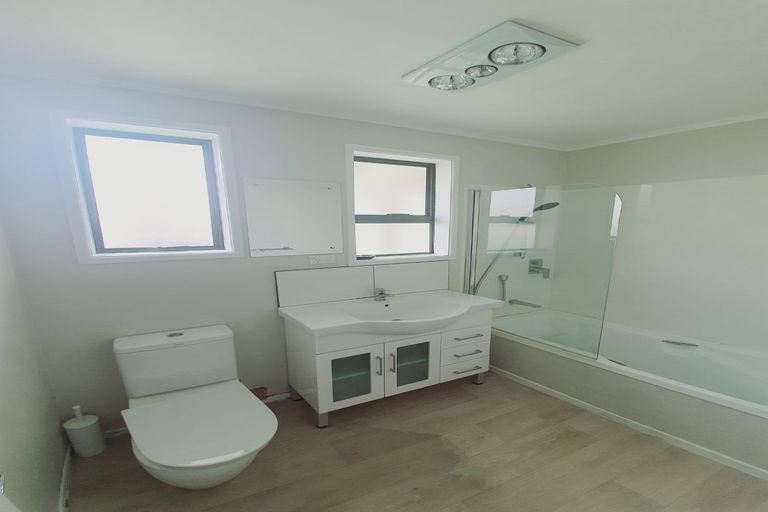Photo of property in 10 Daniel Avenue, Mangere East, Auckland, 2024