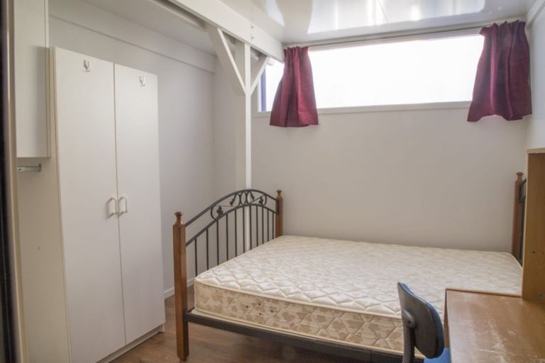 Photo of property in 3 Marcel Place, Glenfield, Auckland, 0629