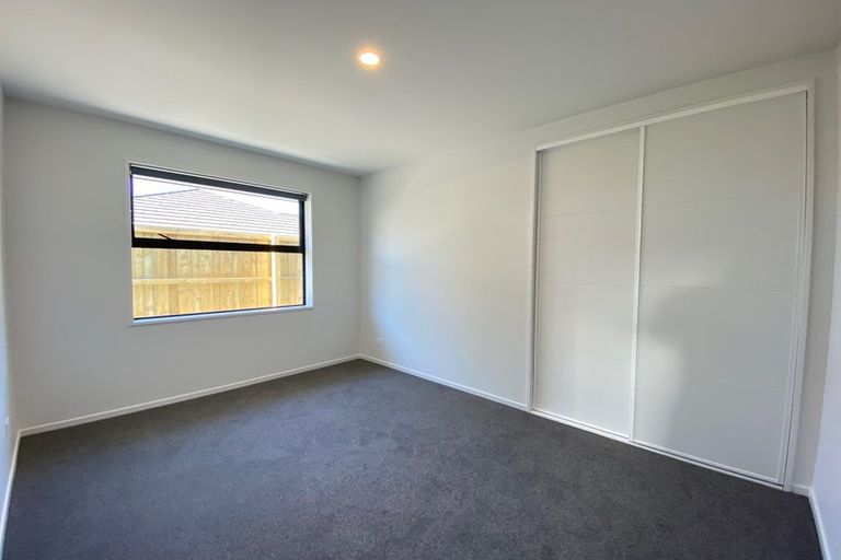 Photo of property in 24 Eileen Way, Rolleston, 7615