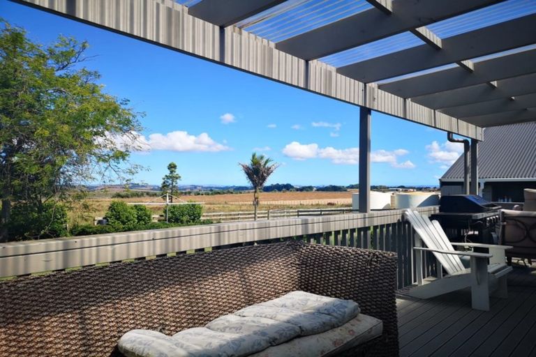 Photo of property in 574 Patumahoe Road, Pukekohe, 2678