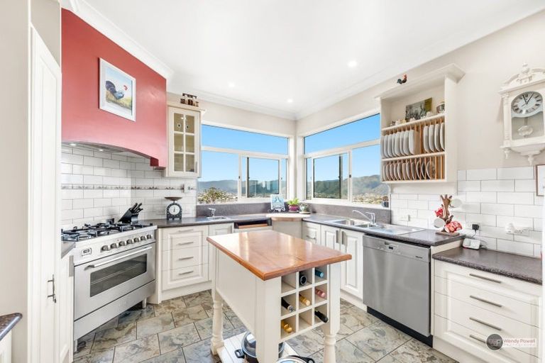 Photo of property in 11c Miromiro Road, Normandale, Lower Hutt, 5010