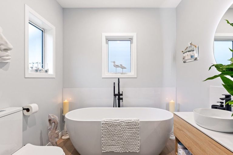 Photo of property in 225 Wheatstone Road, Wainui, Gisborne, 4073