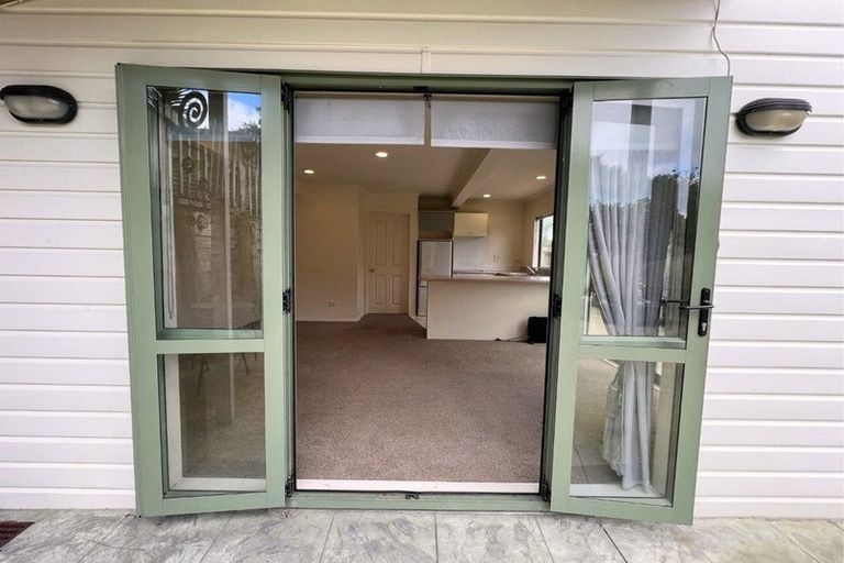 Photo of property in 151c Colwill Road, Massey, Auckland, 0614