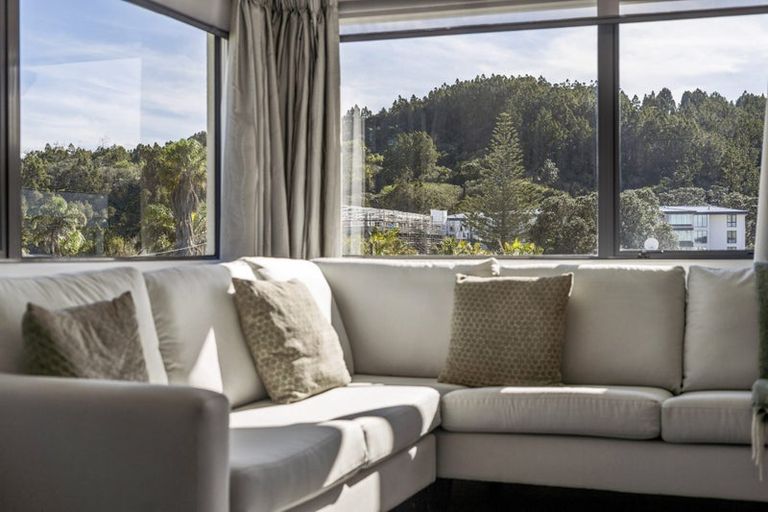 Photo of property in 15e Puriri Avenue, Orewa, 0931