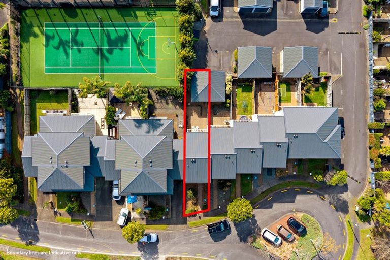 Photo of property in 34/2 Armoy Drive, East Tamaki, Auckland, 2016