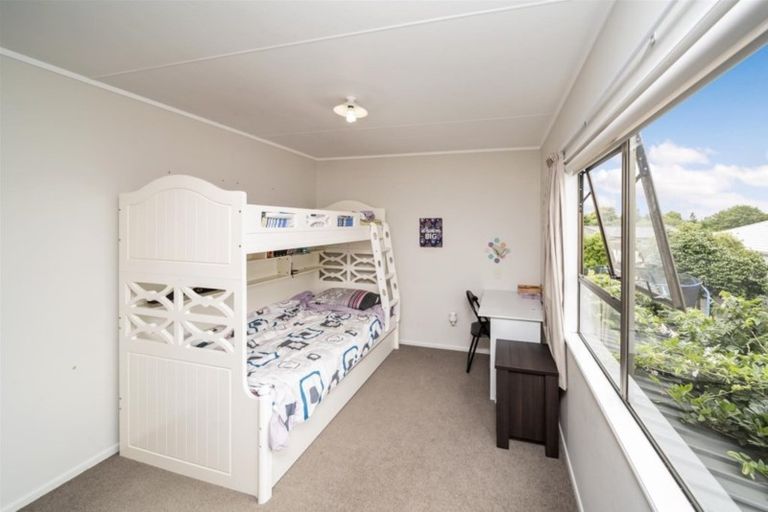 Photo of property in 8 Matai Place, Hawera, 4610