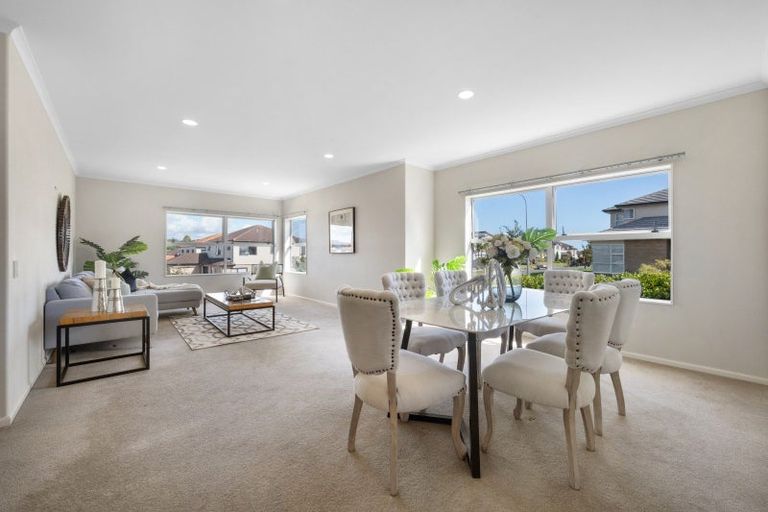 Photo of property in 231 Jeffs Road, Flat Bush, Auckland, 2016