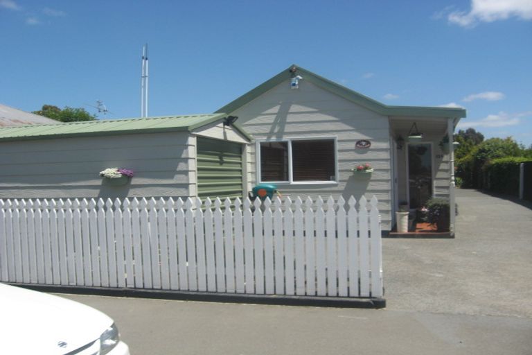 Photo of property in 13 Johnson Street, Sydenham, Christchurch, 8023