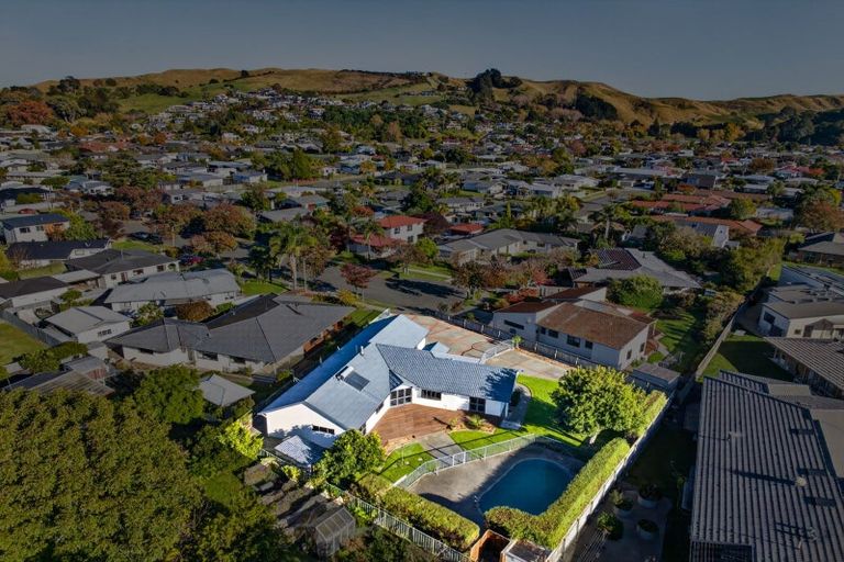 Photo of property in 12 Brown Street, Taradale, Napier, 4112