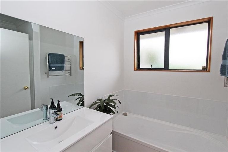 Photo of property in 15 Duffy Place, Stoke, Nelson, 7011