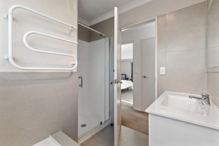 Photo of property in 133 Florence Avenue, Orewa, 0931