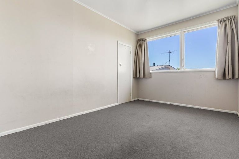 Photo of property in 22 President Avenue, Papakura, 2110