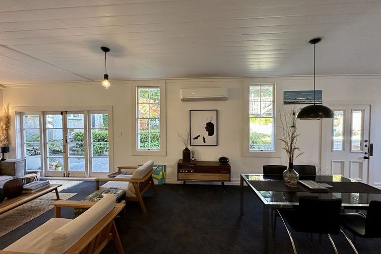 Photo of property in 35 Shakespeare Road, Bluff Hill, Napier, 4110