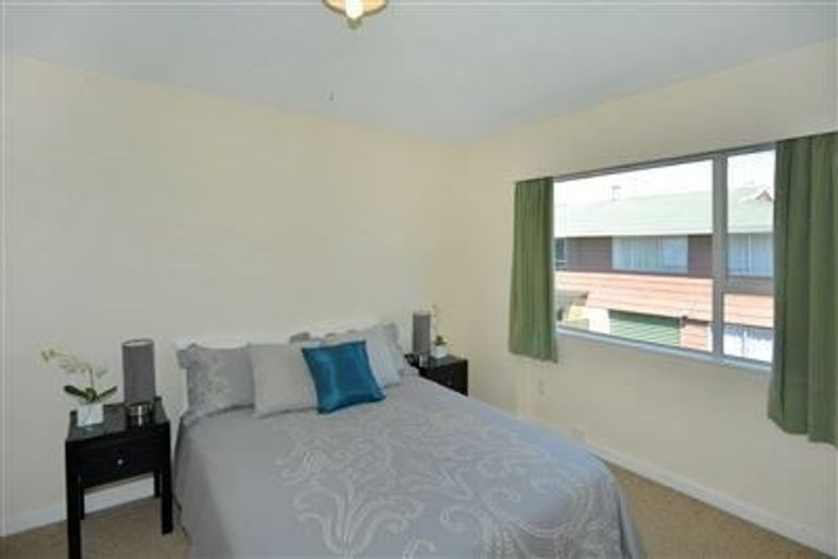 Photo of property in 1/8a Rachel Place, Avonhead, Christchurch, 8042