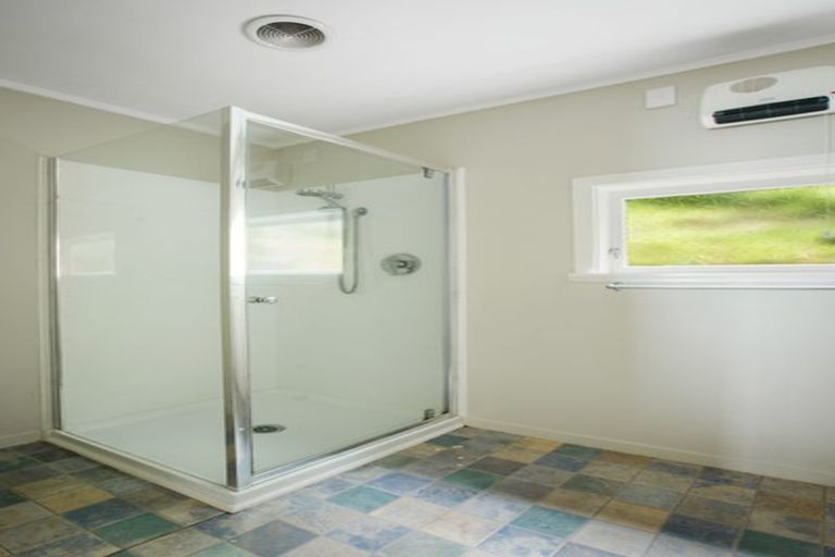 Photo of property in 346 Thames Coast Sh25 Road, Thornton Bay, Thames, 3575