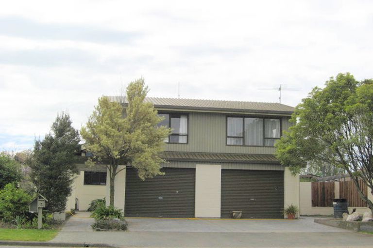 Photo of property in 44 Gladstone Road, Woodend, 7610