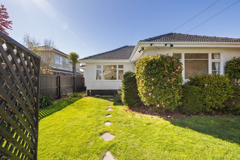 Photo of property in 1/310 Withells Road, Avonhead, Christchurch, 8042