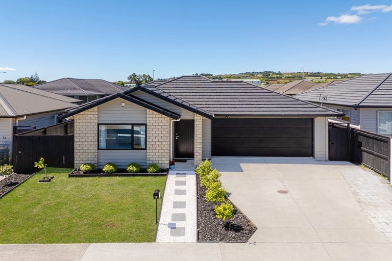 Photo of property in 3 Perla Road, Pukekohe, 2120
