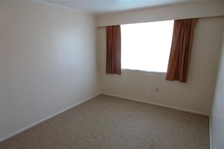 Photo of property in 12 Norwich Avenue, Spotswood, New Plymouth, 4310