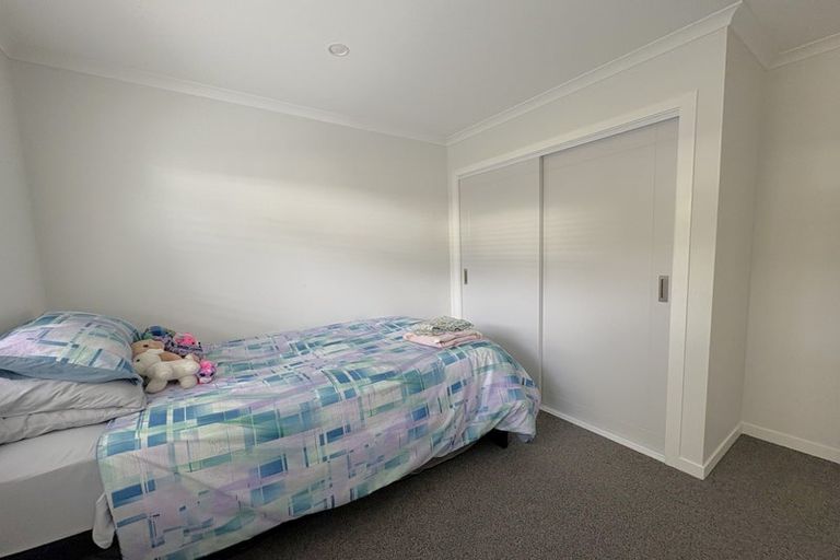 Photo of property in 108b Strand Crescent, Naenae, Lower Hutt, 5011