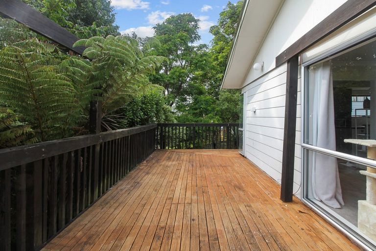 Photo of property in 14 Glenfinn Place, Massey, Auckland, 0614