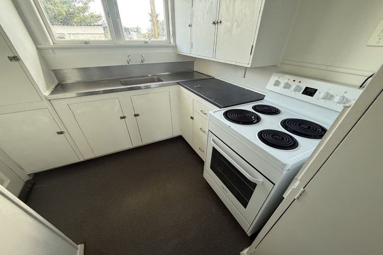 Photo of property in 12a-b Johnstones Road, Otara, Auckland, 2023