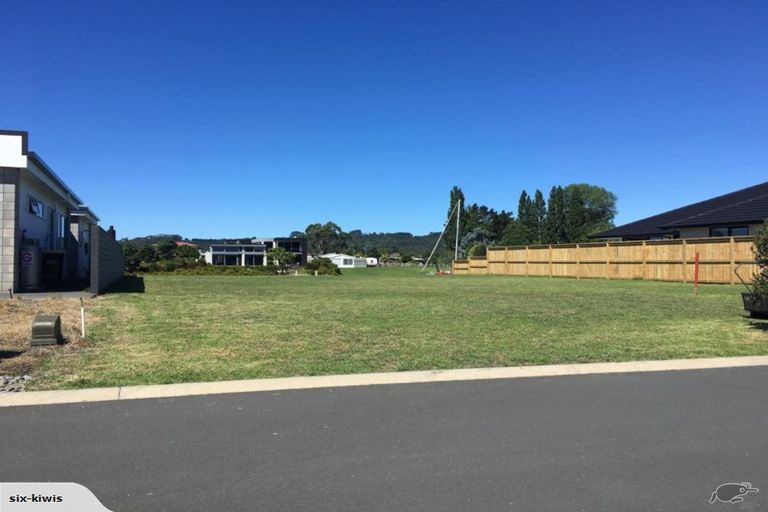 Photo of property in 6 Lady Jocelyn Place, Whitianga, 3510
