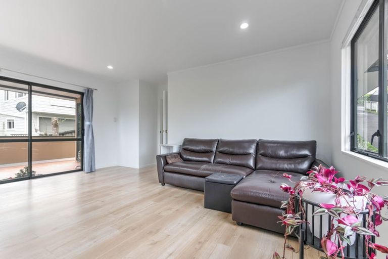 Photo of property in 2/134 Birkenhead Avenue, Birkenhead, Auckland, 0626