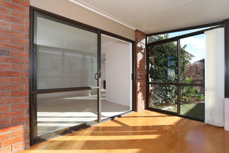 Photo of property in 1 Mcilwaine Place, Marton, 4710