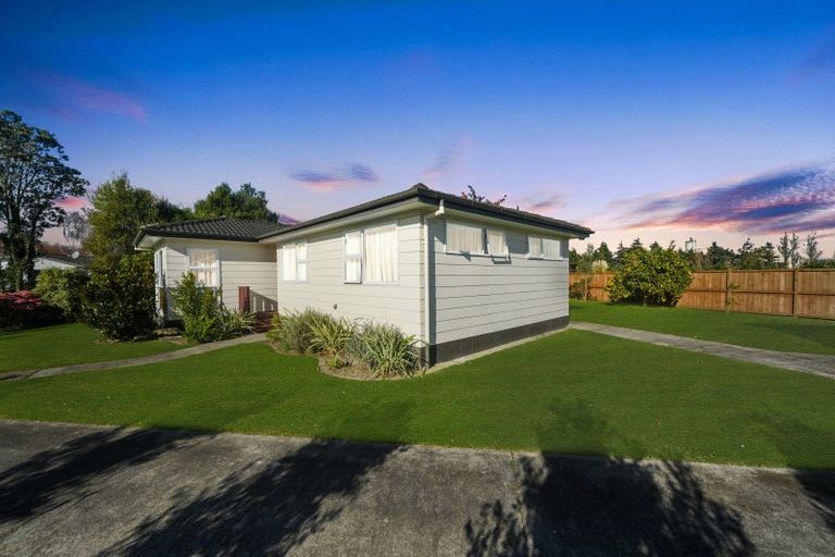 Photo of property in 44 Escort Grove, Awapuni, Palmerston North, 4412