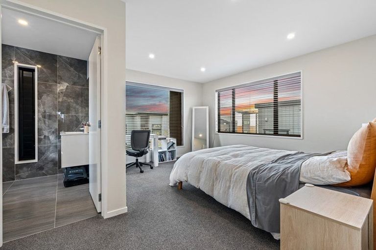 Photo of property in 43 Westgate Drive, Westgate, Auckland, 0614