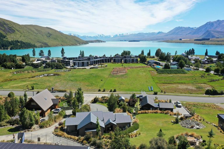 Photo of property in 19 D'archiac Drive, Lake Tekapo, 7999