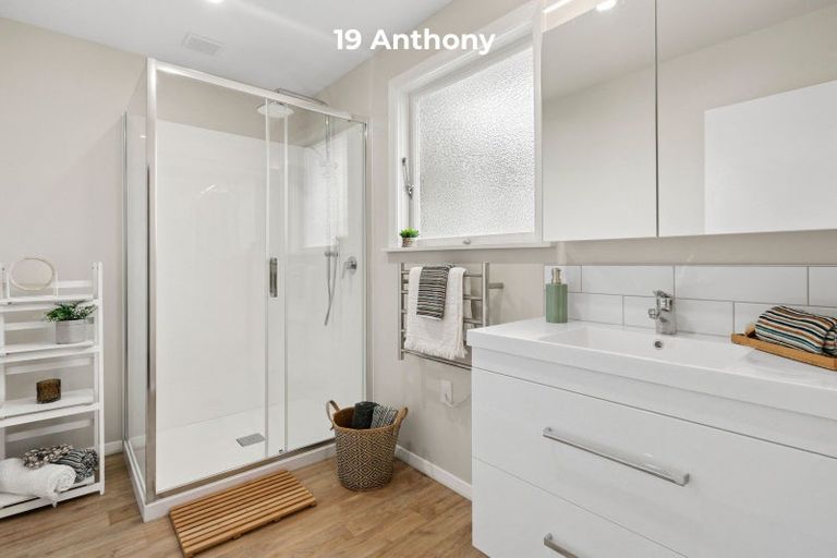 Photo of property in 21 Anthony Grove, Paraparaumu Beach, Paraparaumu, 5032