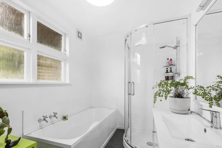 Photo of property in 14 Shotter Street, Karori, Wellington, 6012