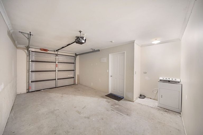 Photo of property in 39 Jadewynn Drive, Massey, Auckland, 0614