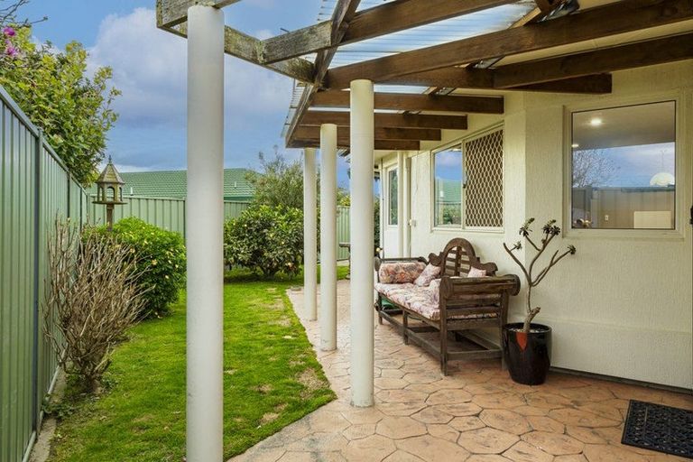 Photo of property in 11b Cheval Place, Taradale, Napier, 4112