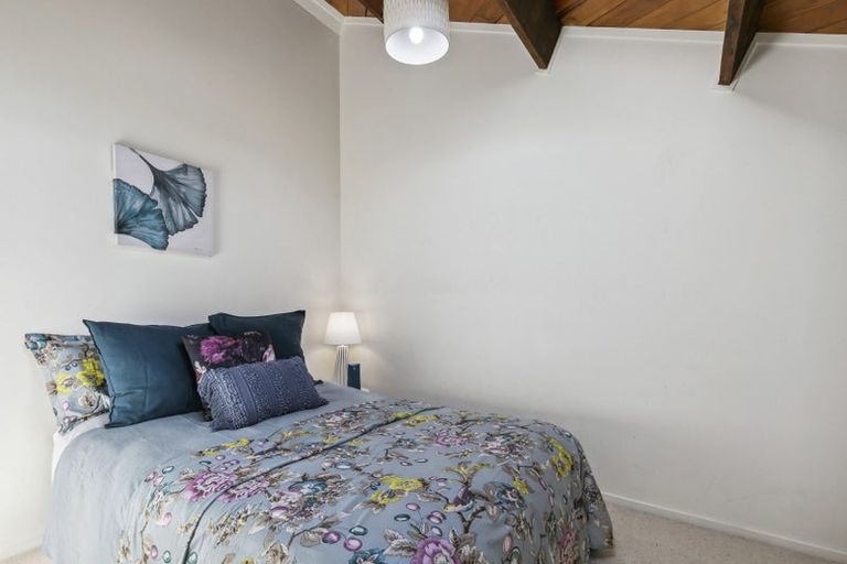 Photo of property in Metro Apartments, 220u4 Thorndon Quay, Pipitea, Wellington, 6011