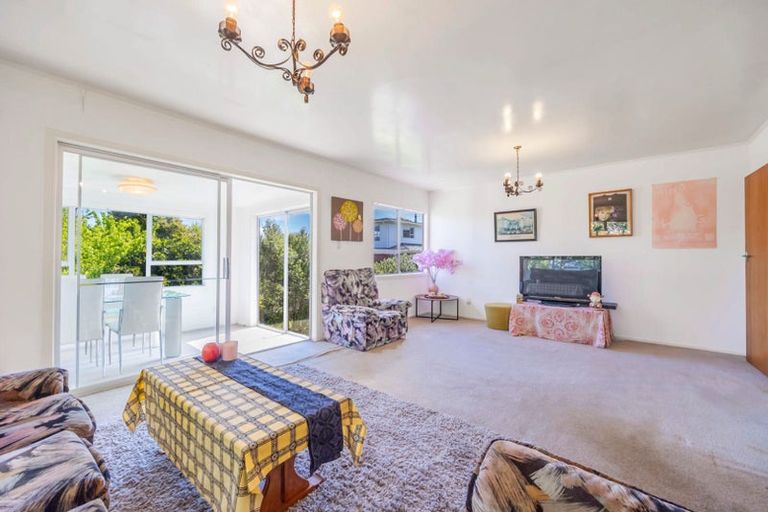 Photo of property in 1/24 Landop Terrace, Howick, Auckland, 2014