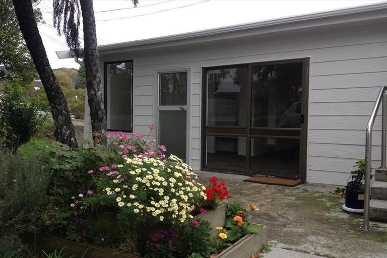 Photo of property in 68 Broderick Road, Johnsonville, Wellington, 6037