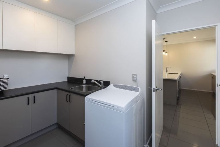 Photo of property in 3 Handel Close, Northwood, Christchurch, 8051