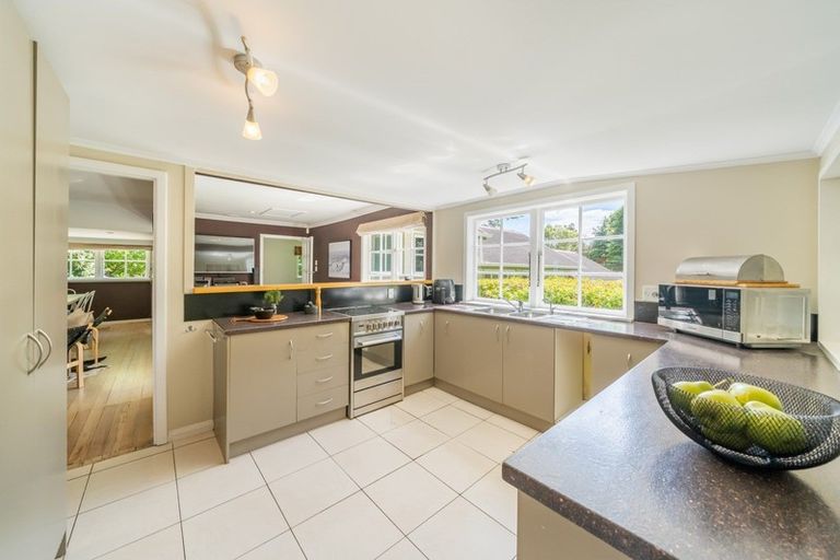 Photo of property in 25 Elmslie Road, Pinehaven, Upper Hutt, 5371