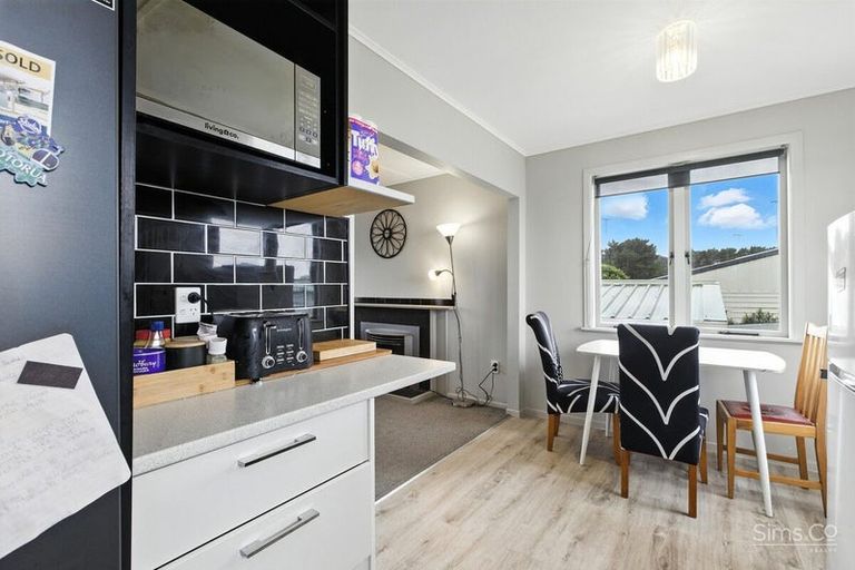 Photo of property in 4 Glenn Street, Castlecliff, Whanganui, 4501