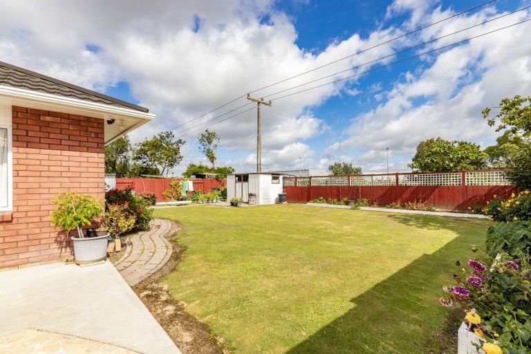 Photo of property in 6 Royal Oak Drive, Kelvin Grove, Palmerston North, 4414