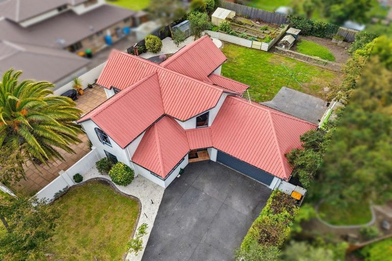 Photo of property in 24 Welsford Street, Woodend, 7610