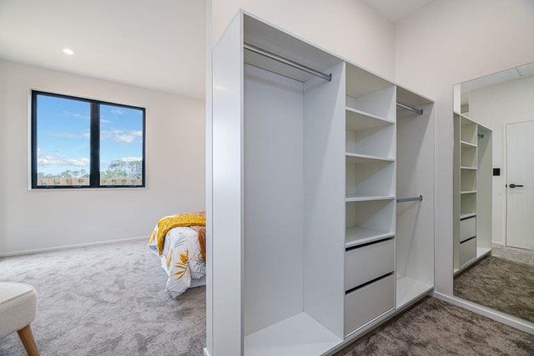 Photo of property in 31 Puhikawa Street, Massey, 0614