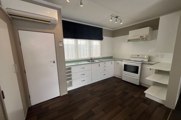 Photo of property in 4/16 Hereford Street, West End, Palmerston North, 4410