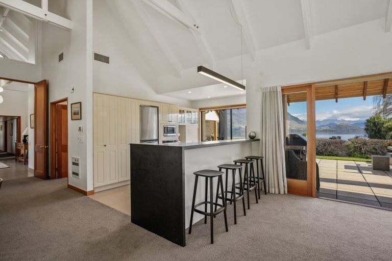 Photo of property in 186 Beacon Point Road, Wanaka, 9305
