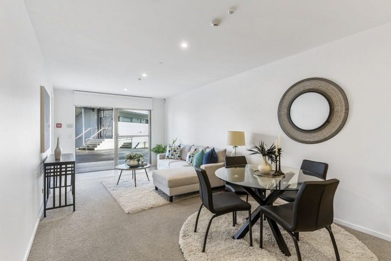 Photo of property in 13/17 Link Crescent, Stanmore Bay, Whangaparaoa, 0932