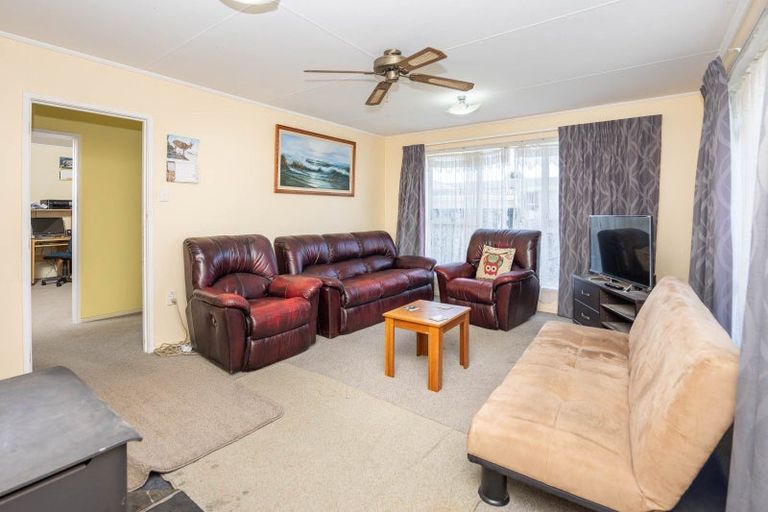 Photo of property in 16 Blundell Place, Huntly, 3700